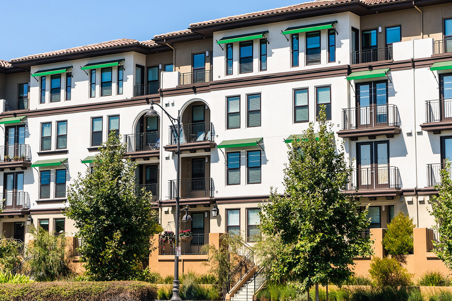 Exterior view of multifamily building